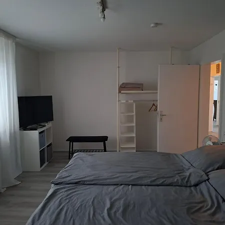 Ferienwohnung Oetigheim アパート *